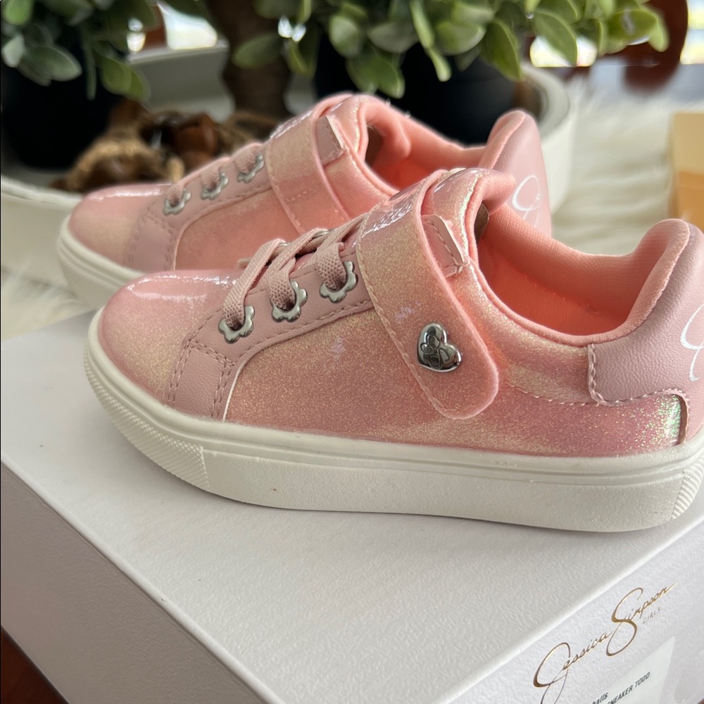 Jessica Simpson 💗Light Pink Toddler Sneaker, Size 8, Cute!  New!